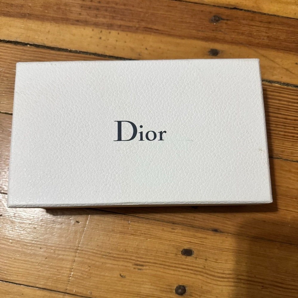 Dior Wallet With Embrossed Monogram Pattern Including box & Dustbag - Picture 10 of 10